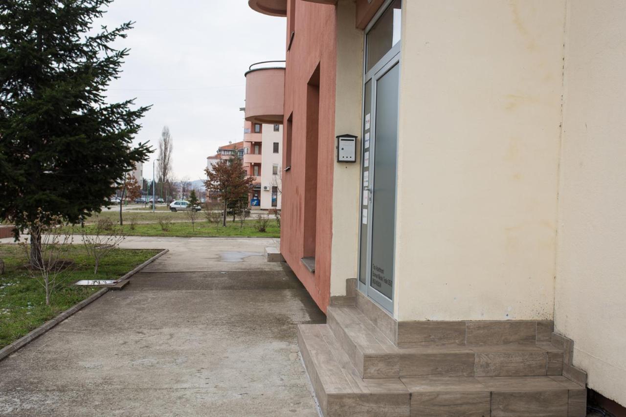 Top Apartment Ni Esterno foto
