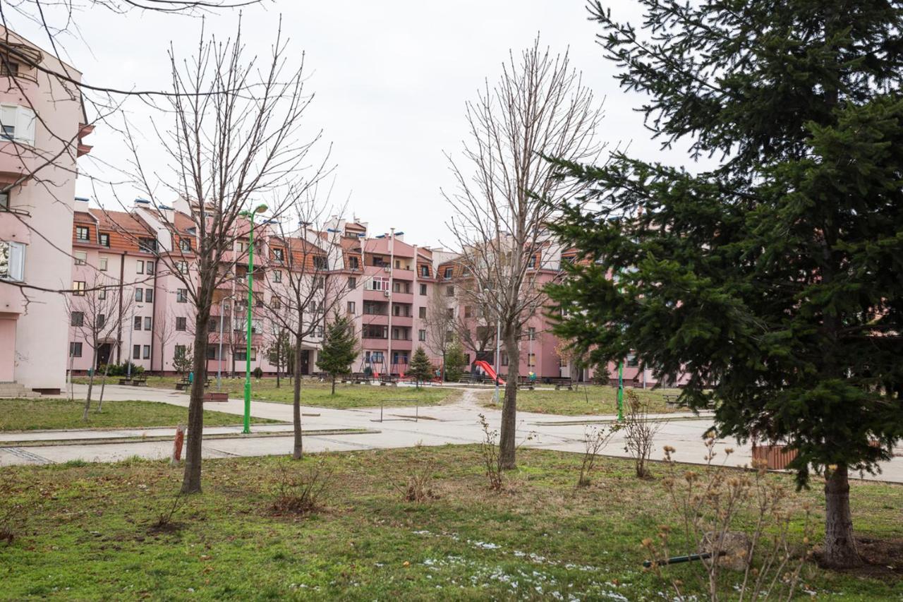 Top Apartment Ni Esterno foto