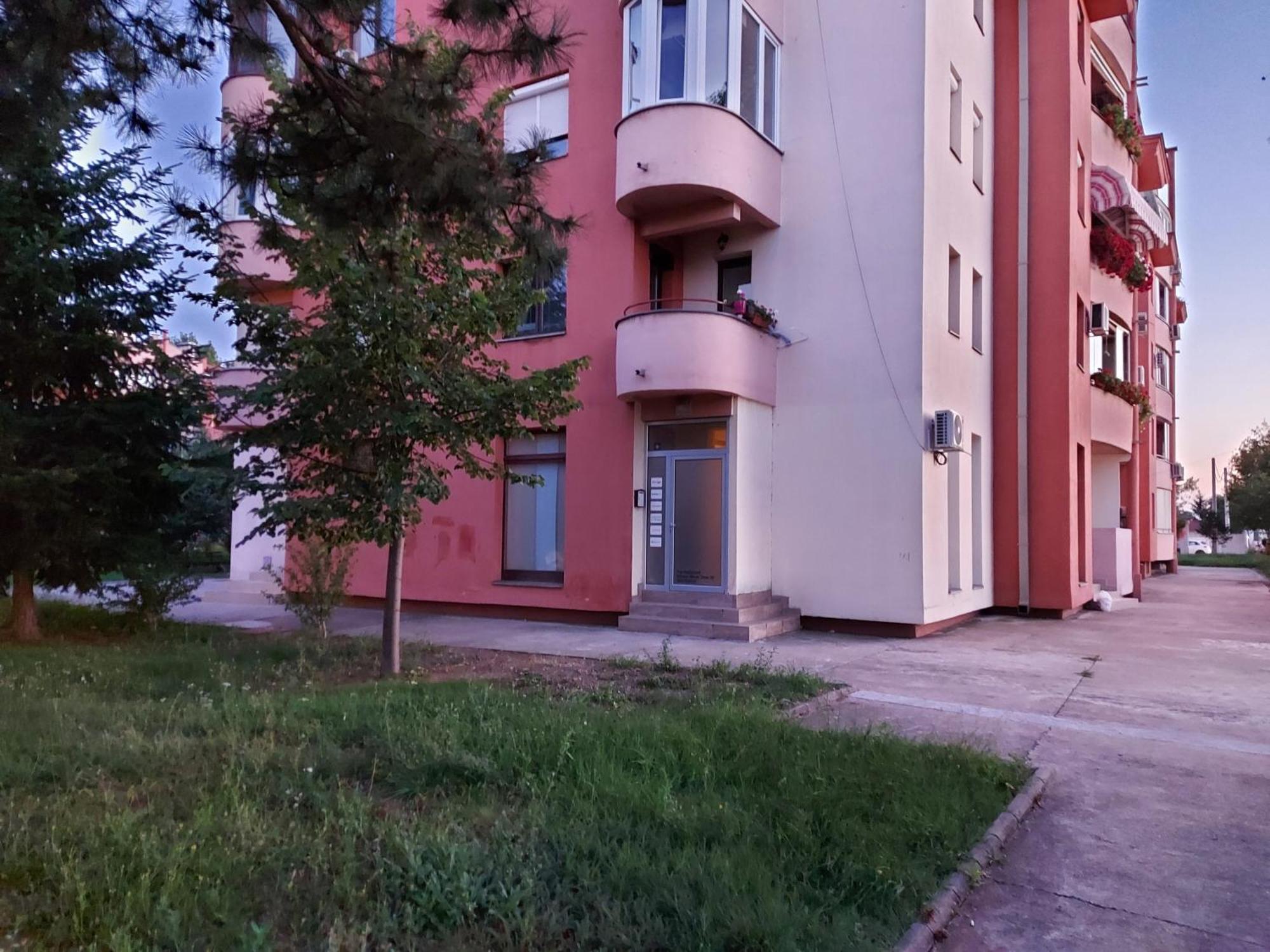 Top Apartment Ni Esterno foto
